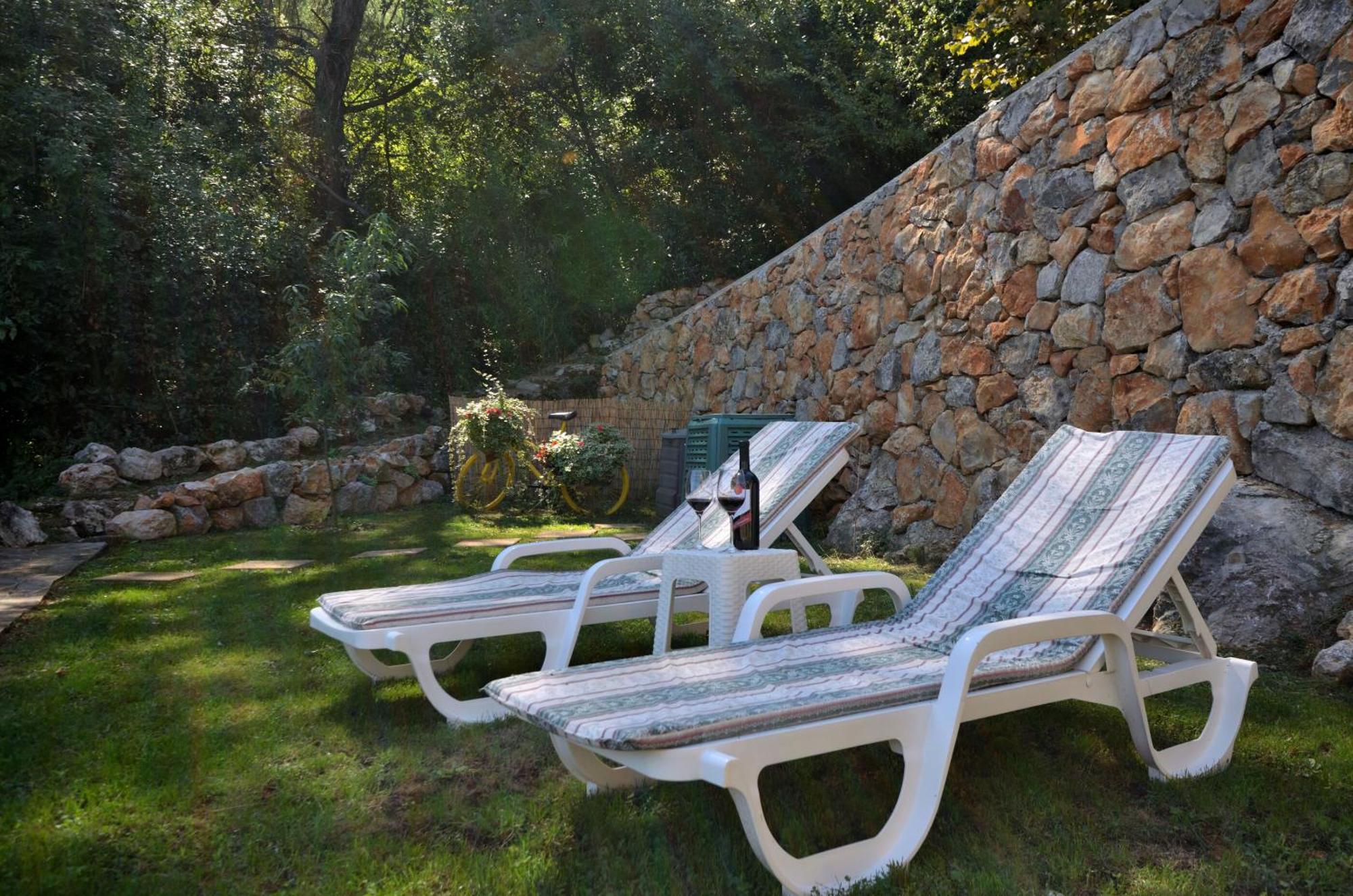 לובראן Apartments Viktoria מראה חיצוני תמונה