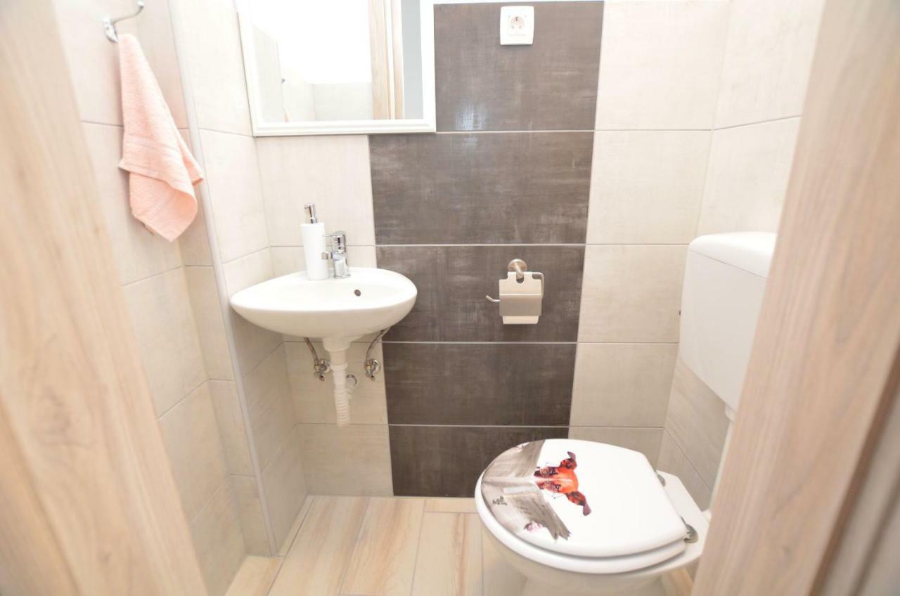לובראן Apartments Viktoria מראה חיצוני תמונה
